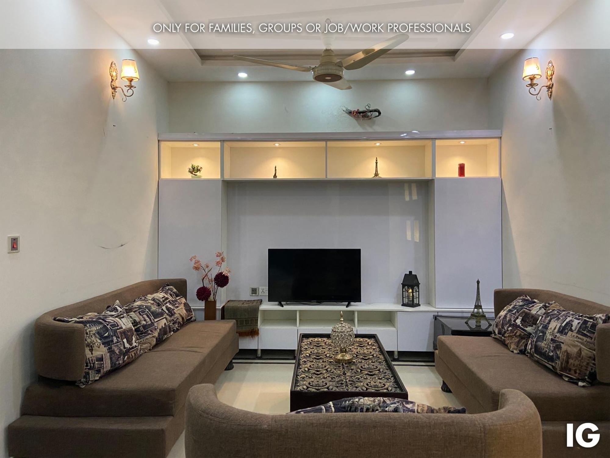 3 Bedroom Furnished Holiday Home Near Valencia Town, Lake City & Ring Road Λαχόρη Εξωτερικό φωτογραφία